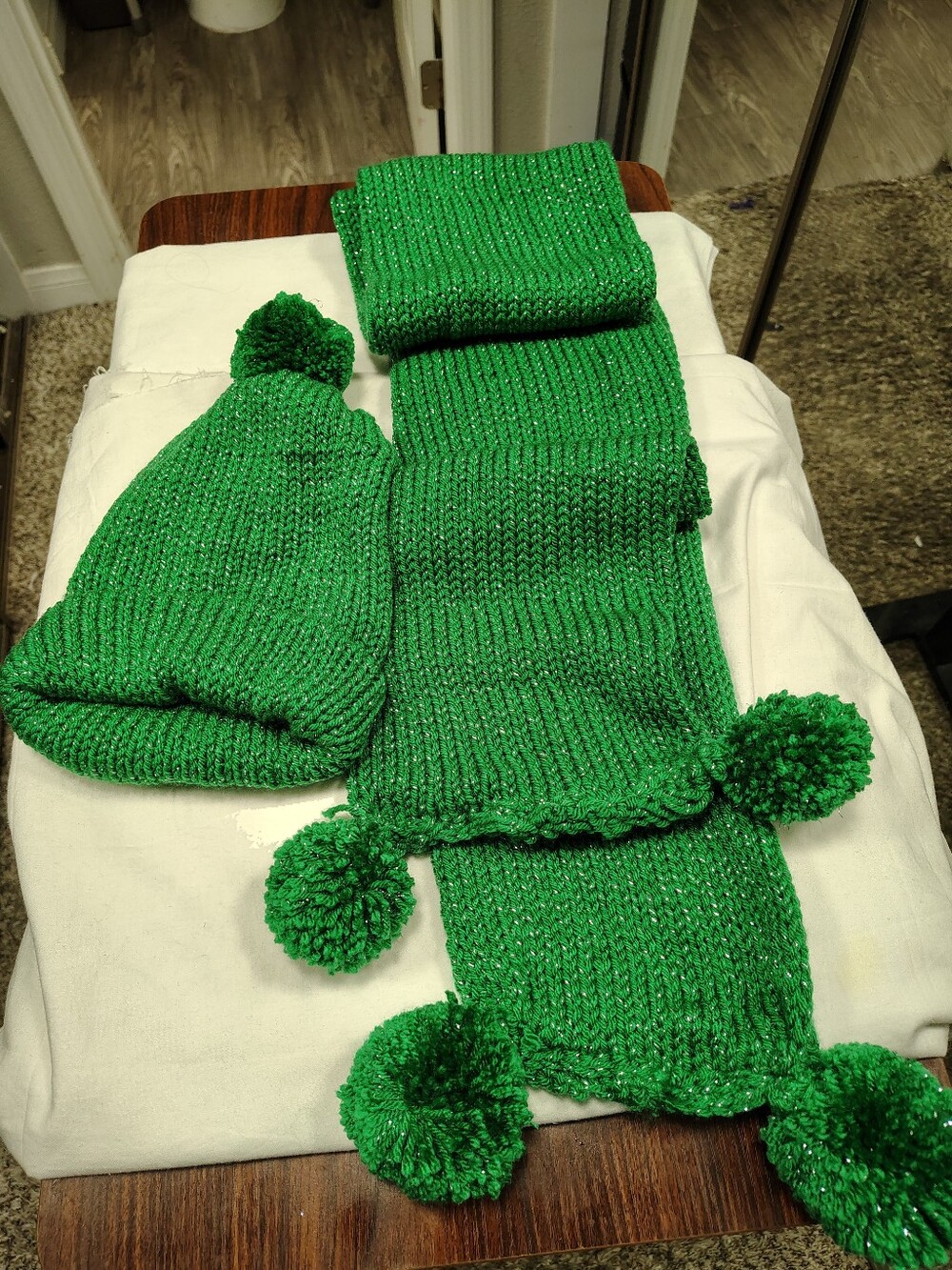Knit Pom-Pom Scarf and Beanie Set - Green